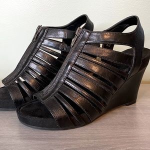 Aerosoles Black Strappy Wedges